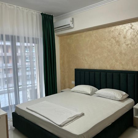Casa Del Mar 2 Apartment Мамая Екстериор снимка