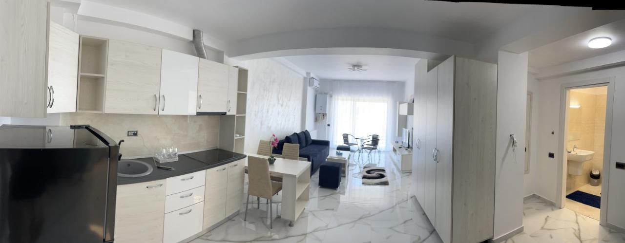 Casa Del Mar 2 Apartment Мамая Екстериор снимка