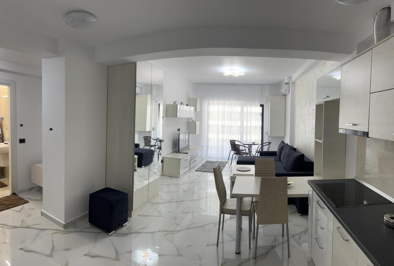 Casa Del Mar 2 Apartment Мамая Екстериор снимка